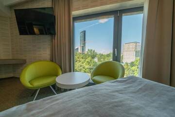 Двухместный номер Делюкс с 1 кроватью в Отеле Q Hotel Plus Wrocław